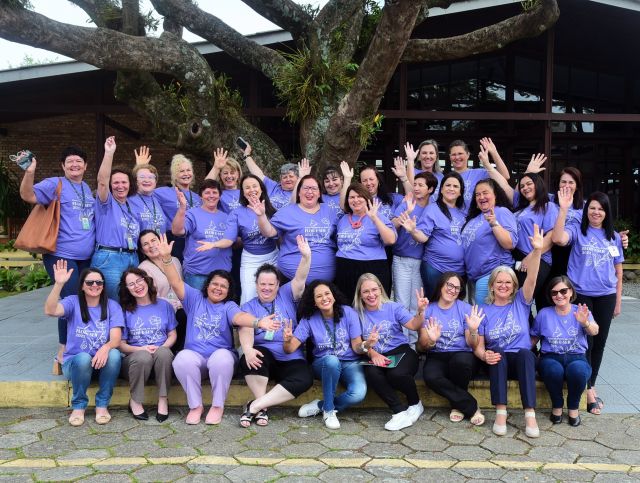 Dia Internacional da Mulher: conheça o Flor-E-Ser, projeto que transforma a vida das mulheres no campo e no mar